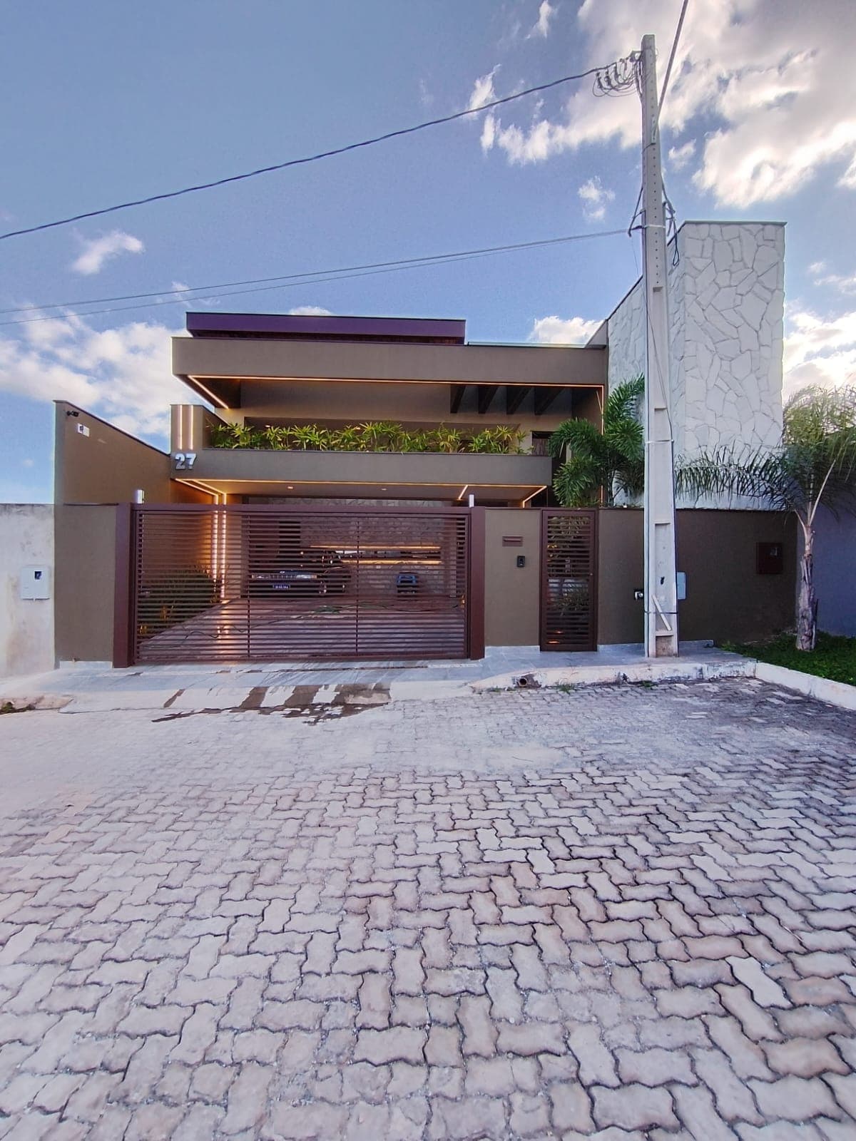 Casa em Setor Habitacional Arniqueira